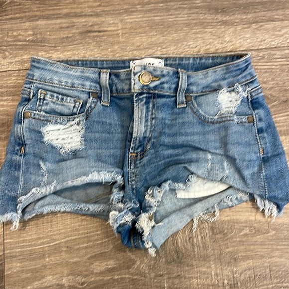 Paige denim shorts - Picture 1 of 3